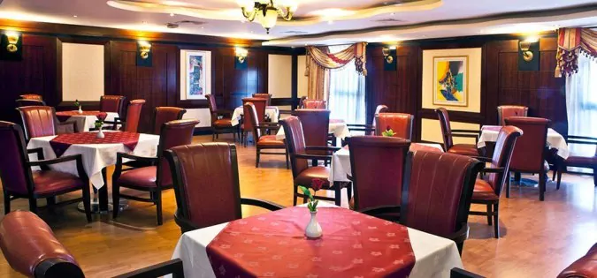 Al Sadeeq Cafe - Landmark Plaza Hotel